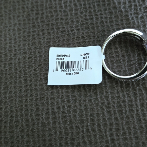 Kendra Scott Lavender💜 "Davie" Intaglio Butterly🦋 Ring💍 - NWT - Picture 7 of 16